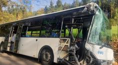 Na Jindřichohradecku havaroval autobus. Tři lidé skončili v nemocnici