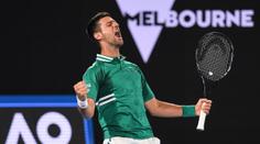Konec lídra světového žebříčku v Austrálii? Djokoviče trápí zranění
