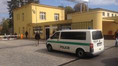 VÝBUCH VE VLAŠIMI: Po explozi v továrně pohřešují tři lidi