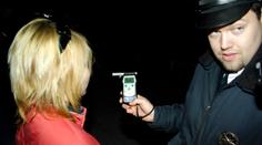 Žena s šesti promile si myslela, že ji otrávil metanol. Byla jen opilá jak žok