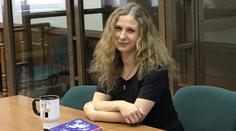 Zakládající členka kapely Pussy Riot utekla z Ruska. Hrozilo jí vězení