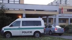 SEBEVRAŽEDNÉ ŠÍLENSTVÍ v Ostravě! Dva muži jsou mrtví, třetí vypil fridex a bojuje o život