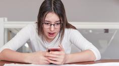Pornografie i násilí. Internet dětem ukazuje nevhodný obsah, varují odborníci