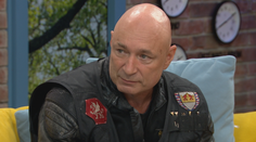 Daniel Landa zuří kvůli rozbitému oknu. Útočí na mě každý den, říká