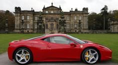 Oheň zničil luxusní Ferrari, škoda pět milionů