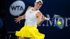Češkám se v Dubaji daří! Po Strýcové postupuje i Vondroušová