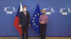 Von der Leyenová je pro podezření na covid v karanténě. Jednala i s Babišem