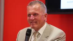 Zemřel spoluzakladatel ODS a spisovatel Miroslav Macek