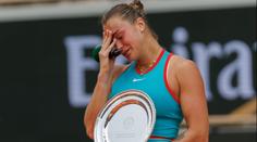 Smutek z Roland Garros zahání v plavkách. Sabalenková si užívá u moře