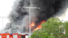 Požár v Hostivaři definitivně uhasl. Policie v areálu zadržela svědka!