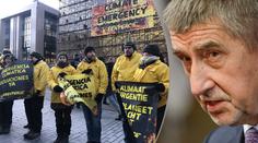 Aktivisté z Greenpeace obsadili budovu EU. Zamířil tam i Babiš