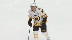 Pastrňák pokračuje ve skvělé formě. Znovu skóroval a Boston slaví další výhru