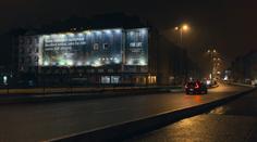 Podivný billboard v centru Prahy. Čistí vzduch na magistrále, tvrdí automobilka