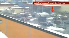 DRZÝ ŘIDIČ: Naboural značku v autě bez STK a ani nikdy neměl řidičák