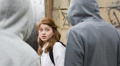 Sexuální útoky v davu: Znásilnění se dopouštějí i nezletilé děti