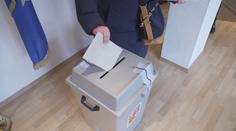 Čeští politici dělají kampaň i v cizině. Tamní hlasy mohou zamíchat volbami