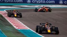 V Abú Dhabí vyhrál opět Verstappen, Leclerc si dojel pro titul vicemistra