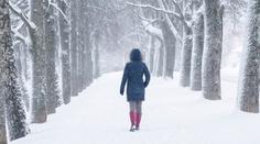 Do Česka dorazí sníh, na horách napadne až 15 cm. MAPY SRÁŽEK