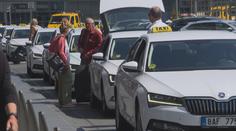 Spor taxislužeb o pražské letiště. Zabývá se jím dokonce antimonopolní úřad