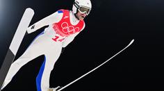 Čeští skokané se do finále nedostali, týmový závod ovládli Rakušané