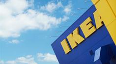 IKEA stahuje nebezpečné nabíječky. Vraťte je ihned do obchodů, vyzývá