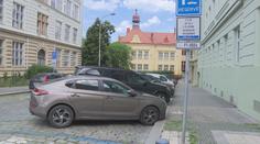Obyvatelé Prahy 7 rozhodli v anketě: Zdražení parkovného odmítáme