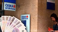 Češi chtějí zpět bankovní poplatky! Jak je dostat? POMŮŽE vám tento FORMULÁŘ