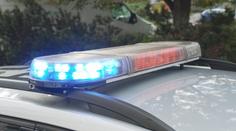 Policie hledala nebezpečnou ženu s nožem. Už je v péči lékařů