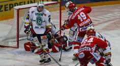 ON-LINE: V bitvě o hokejový trůn Slavia porazila Pardubice 2:0