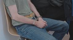 Muž z Hradce je znovu ve vazbě. Vyhrožoval policistům i úředníkům