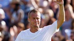 Dojemné loučení. Hewitt se ctí naposledy zamával Wimbledonu