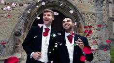 Úřady komplikují homosexuálům život. Registrovat se mohou jen někde