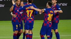 Válka na Camp Nou! Dvě červené karty a výhra Barcelony