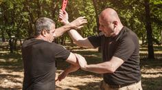 Prevence před agresivními občany: Úřednici trénují sebeobranu