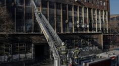 Muž se přiznal k založení požáru, který v Johannesburgu zabil 76 lidí. Měl zakrýt vraždu