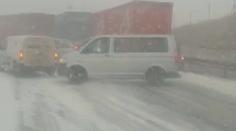 VIDEO: Hrozivé záběry z D5. Takhle se auta řítila do hromadné nehody