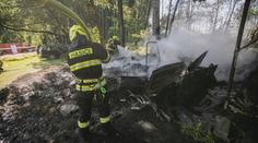Chatka po požáru lehla popelem, zasahovaly tři jednotky hasičů