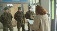 Situace s covidem v Česku se zhoršuje. V některých nemocnicích pomáhají vojáci