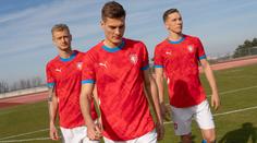 Fotbalová reprezentace představila nové dresy na EURO. Každý je originál