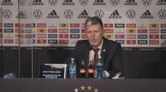 Některé hráče jsme trošku hodili do vody, přiznává kouč Šilhavý