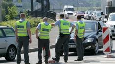 Opilý policista ZBIL po nehodě na dálnici KOLEGU, dostal za to PODMÍNKU!