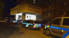 Muži se pohádali na ubytovně, jeden skončil těžce pobodaný v nemocnici