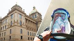 Mámy zuří! Stály dlouhou frontu do muzea, dovnitř je nepustili
