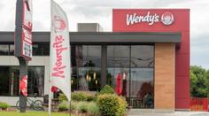 Do Česka míří nové fastfoody. Podívejte se, kdy a kde mají otevřít