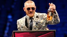 McGregor prodal svou whiskey! Inkasoval přes tři miliardy korun
