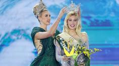 Nejkrásnější ženou planety je opět Češka. Miss Earth vyhrála Natálie Puškinová