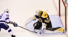Boston schytal debakl! Tampa dala 7 gólů, do brány musel Vladař