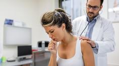 Česko drtí epidemie chřipky. Některé nemocnice zakázaly návštěvy PŘEHLED