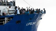 Migrantů oproti loňsku přibylo. EU řekla, odkud přicházejí