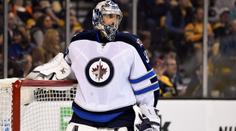 To je smůla! Pavelec se po zranění do branky hned tak nepodívá